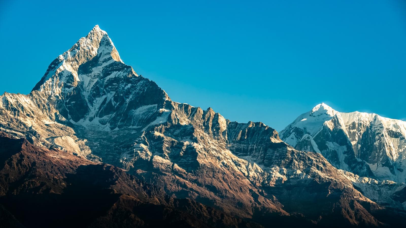 Ghandruk-style village with the Annapurna range behind